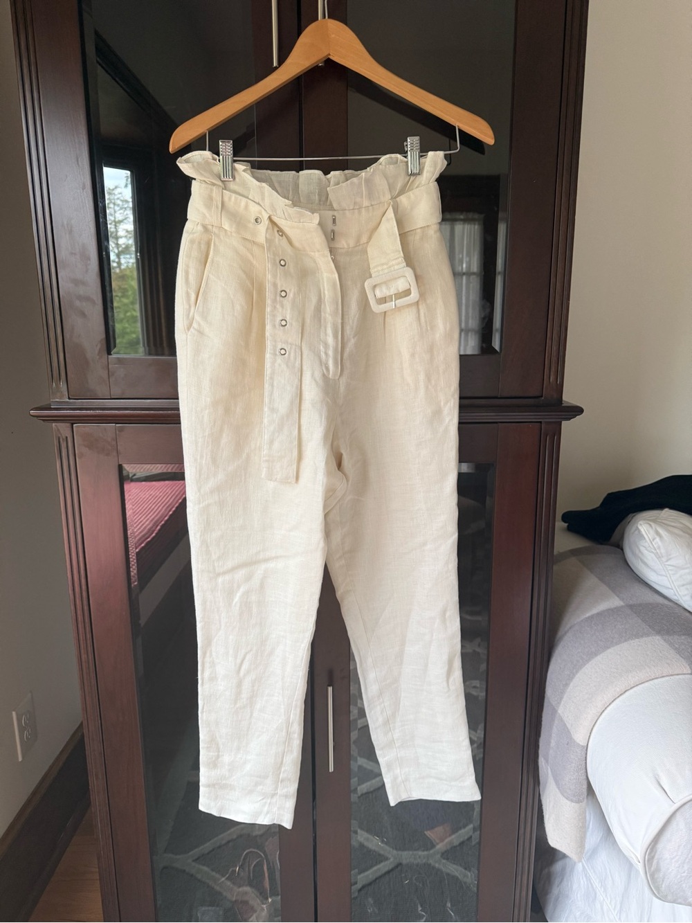 High-Waist Linen Steele Paperbag Pants in Cream